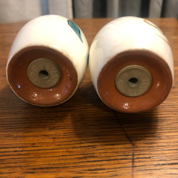 Stangl Pottery Salt & Pepper Shakers Fruit Pattern 3" Tall Vtg - Picture 3 of 4